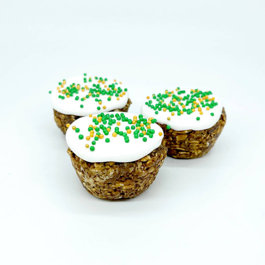 St. Patty's Sprinkle Chewy Oat Cake Cup - 3pk